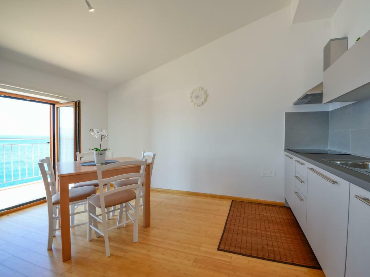 Apartment Val 2-1 By Interhome Sveti Juraj Eksteriør billede